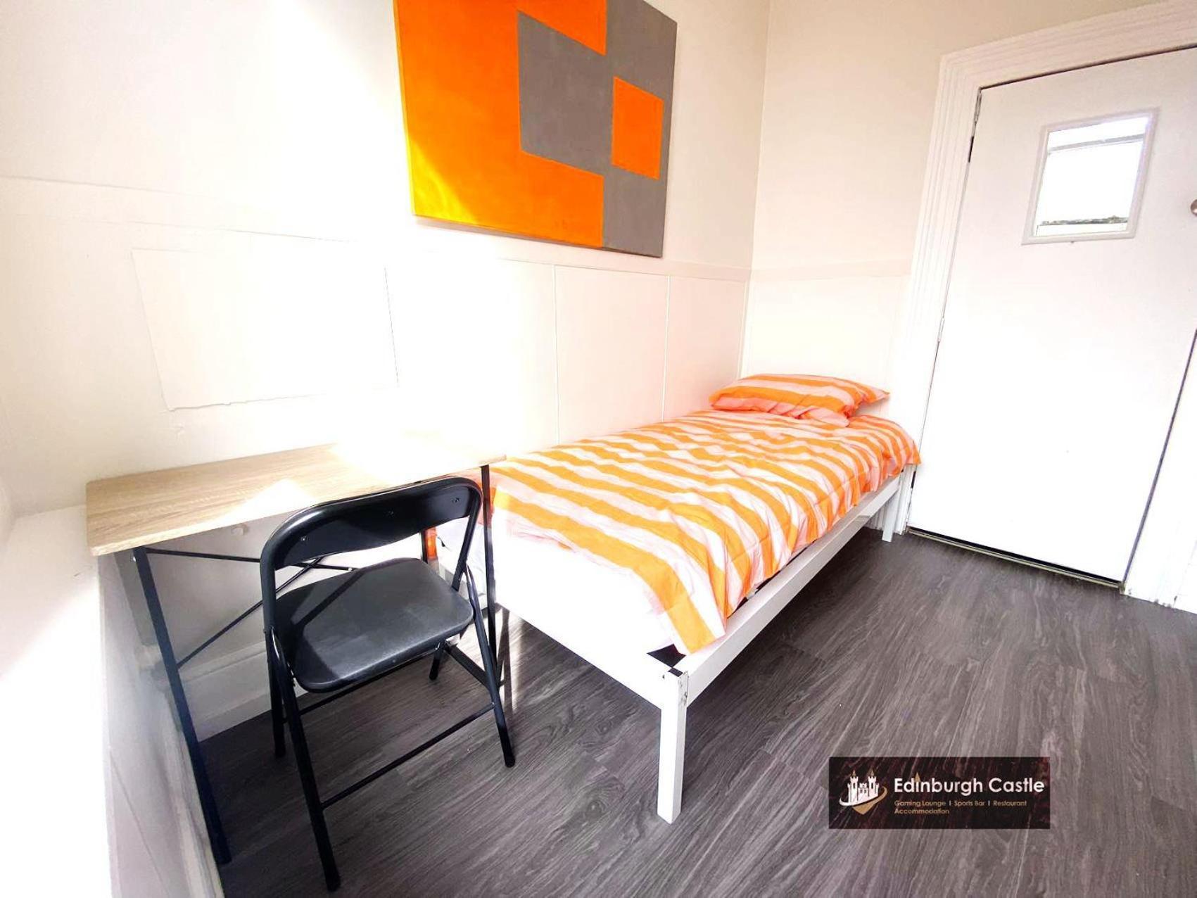 215 Edinburgh Castle Hostel Auckland Kültér fotó